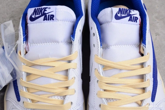 DM9868-218 Scott Fragment Air DM9868-218 1 Jordan Travis 0125